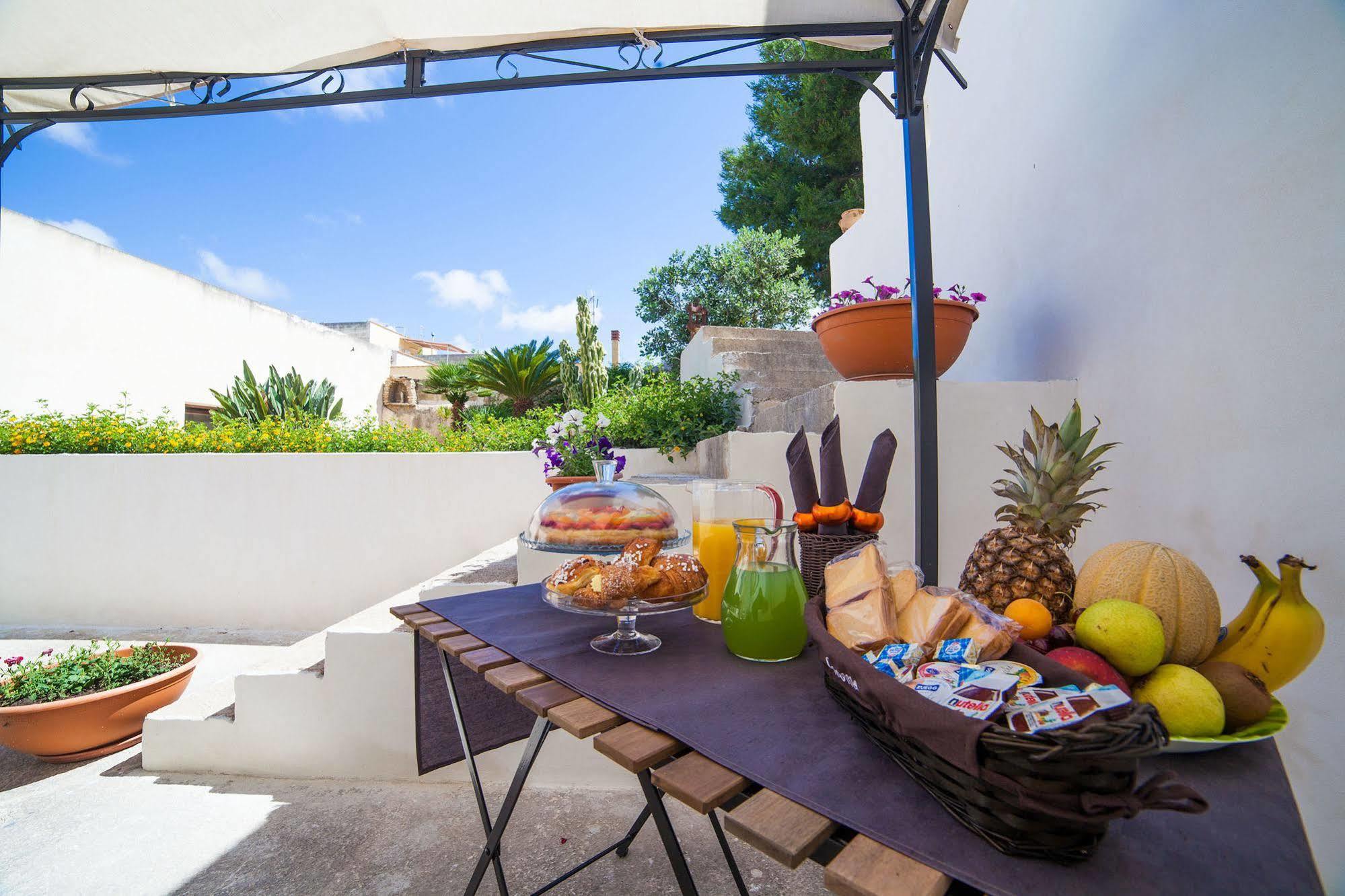 Bed and Breakfast Bianco Sale Trapani à Rilievo Extérieur photo